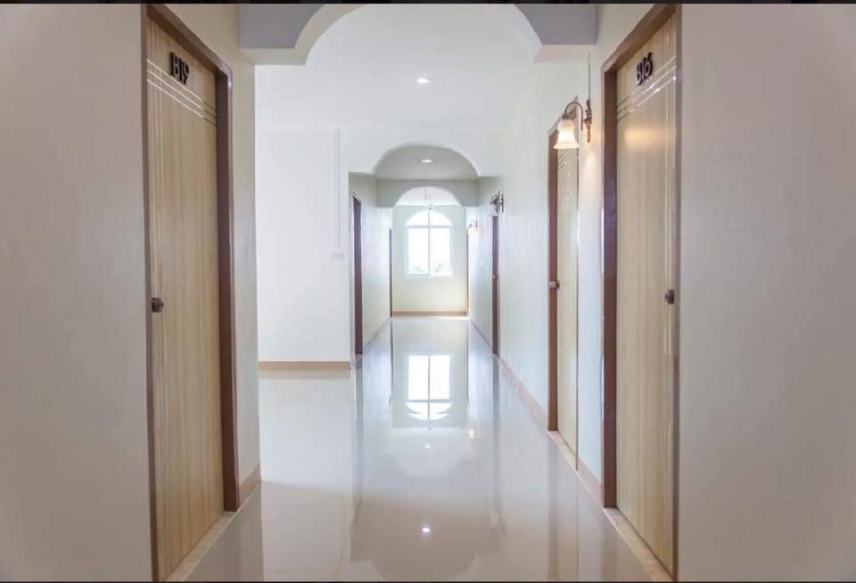 Maesot Siri Mae Sot Exterior foto
